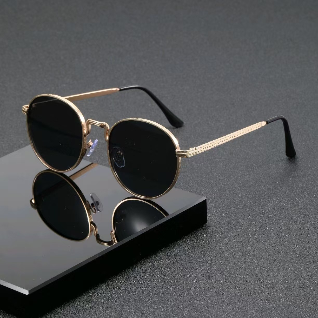 1PCS Retro Oval Narrow Frame S - Metal Photo Panel のレビューと価格