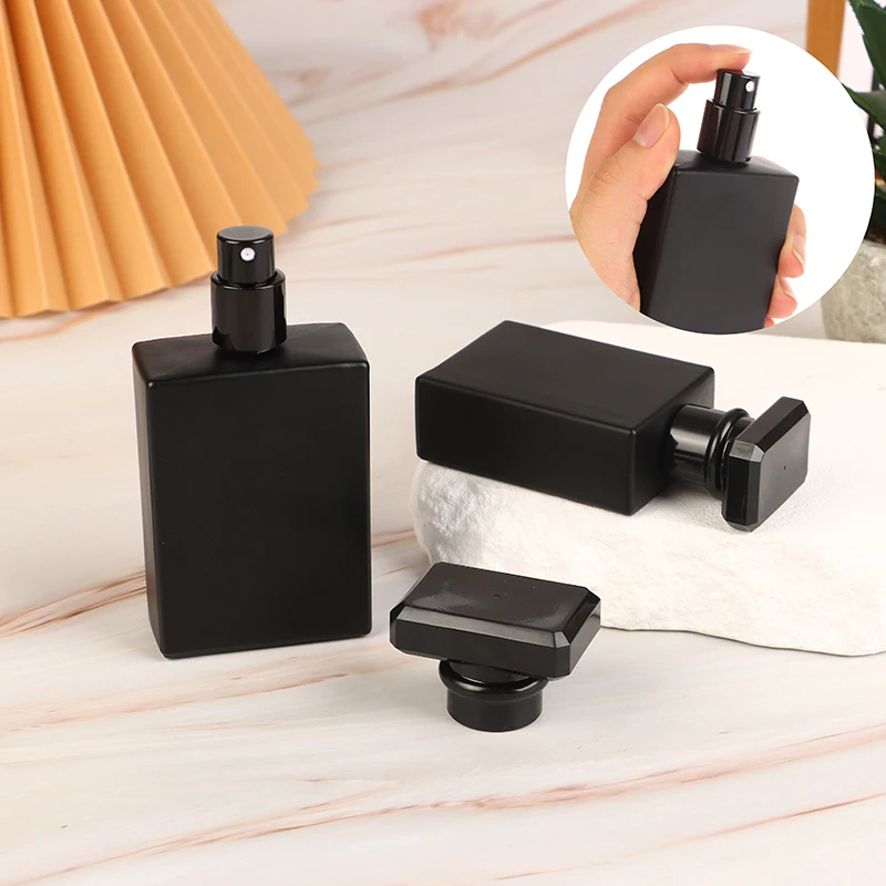 30/50ml Bright Black Perfume B - Water Bottle Blank のレビューと価格